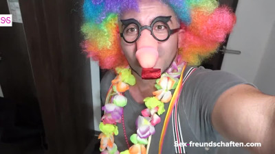 Carnival 1999: afro clown puts meat stick in city slut MIA BLOW (Germany)! SEX-FREUNDSCHAFTEN